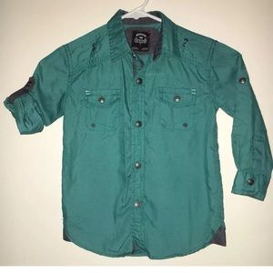 LR Scoop Toddler Button down shirt sz3T